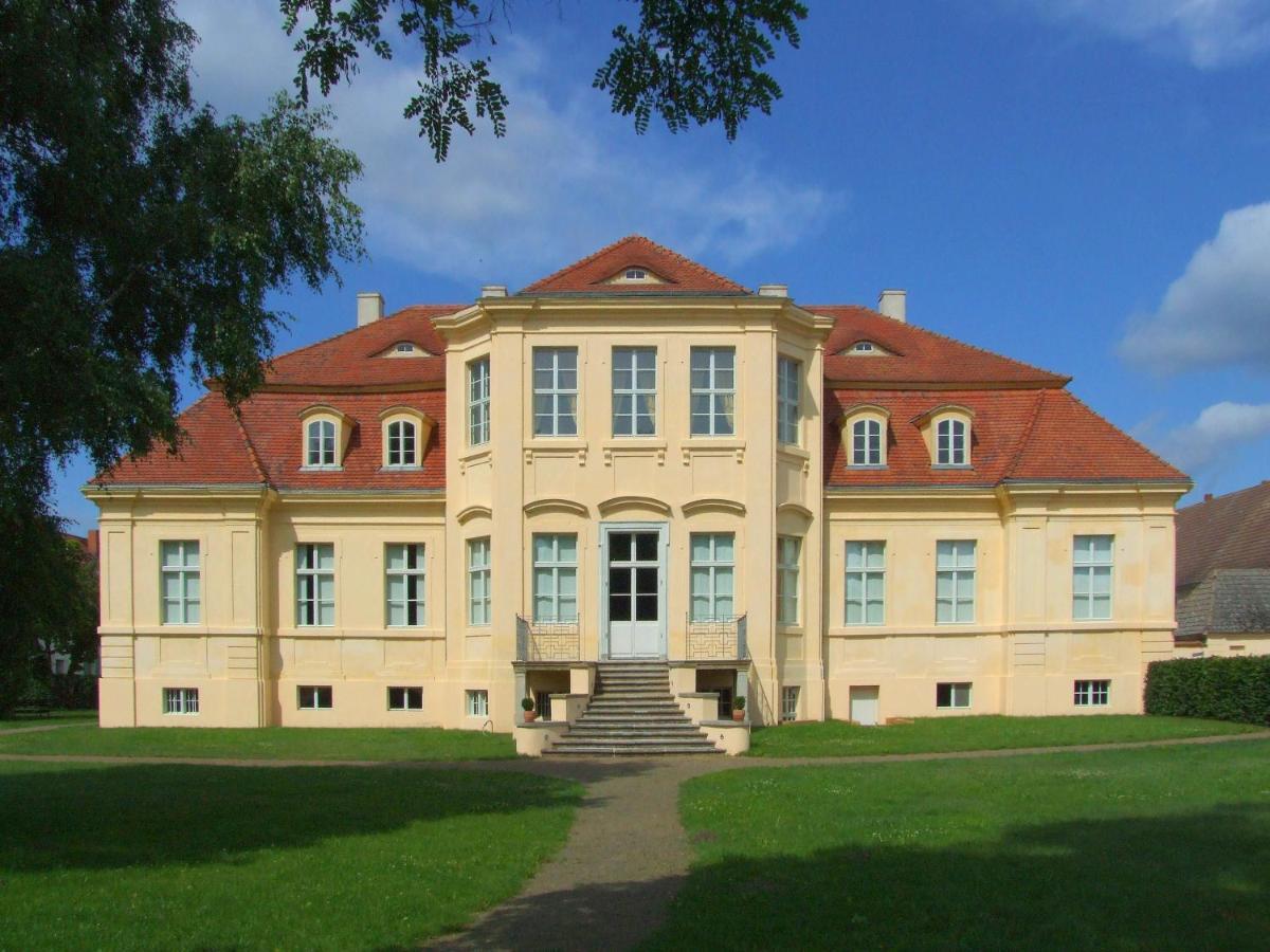 Gaestehaus Reckahn Der Rochow Akademie Exterior foto